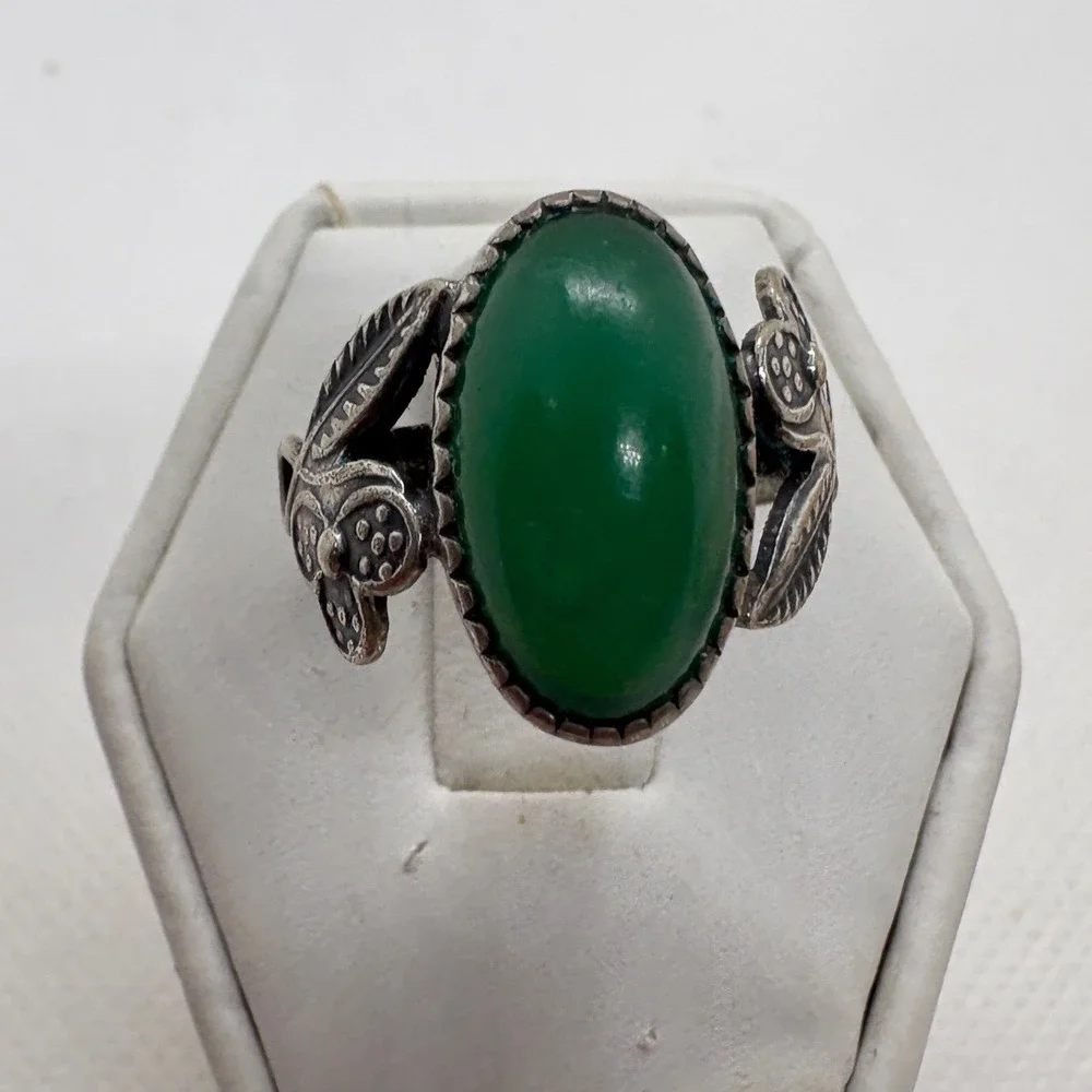 Vintage‎ Sterling Silver Green Stone Floral Leaf Size 6 Ring 3.06g